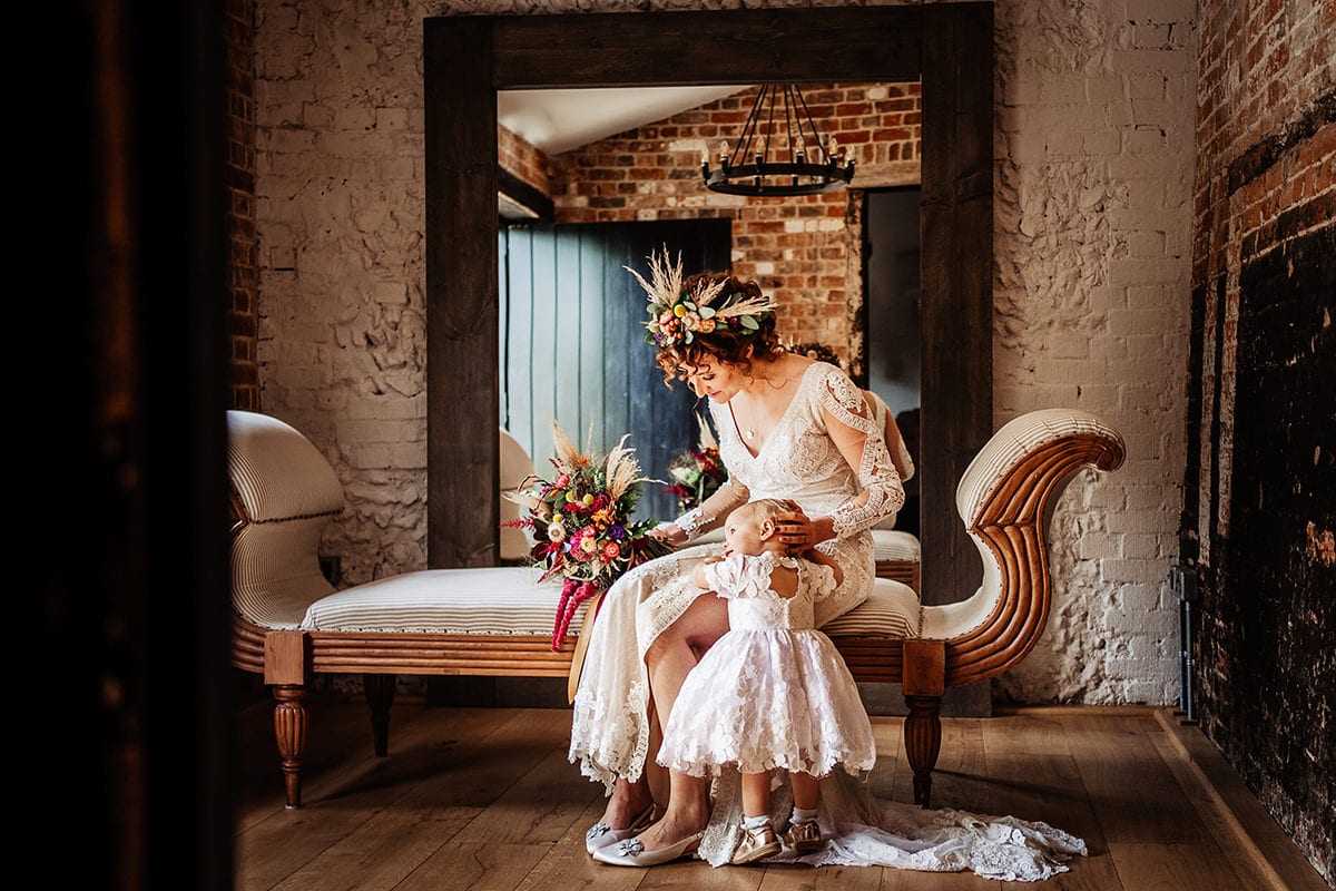 bride and flower girl