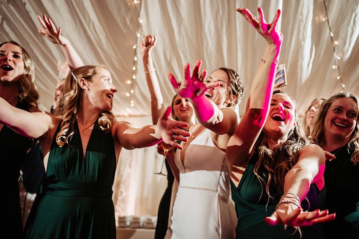 Best Hampshire Wedding Photographer