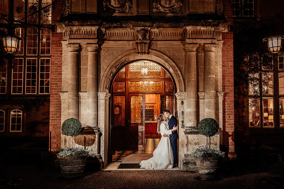 Best Hampshire Wedding Photographer